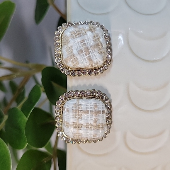 🔥LAST PAIR🔥 Boucle Plaid Shimmer Trim Earrings, 925 posts - Picture 6 of 7